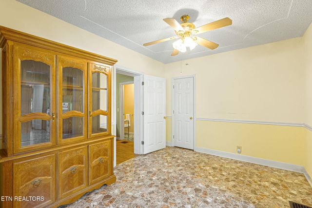 679 N Wright Rd, Alcoa, TN 37701