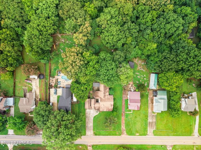679 N Wright Rd, Alcoa, TN 37701