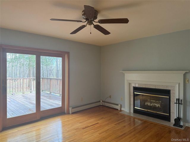 14 Indian Hill Road, Warwick, NY 10990
