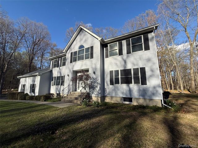 14 Indian Hill Road, Warwick, NY 10990