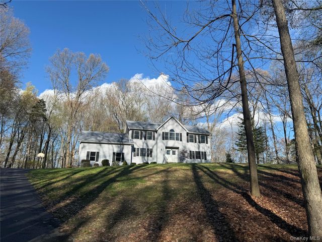 14 Indian Hill Road, Warwick, NY 10990