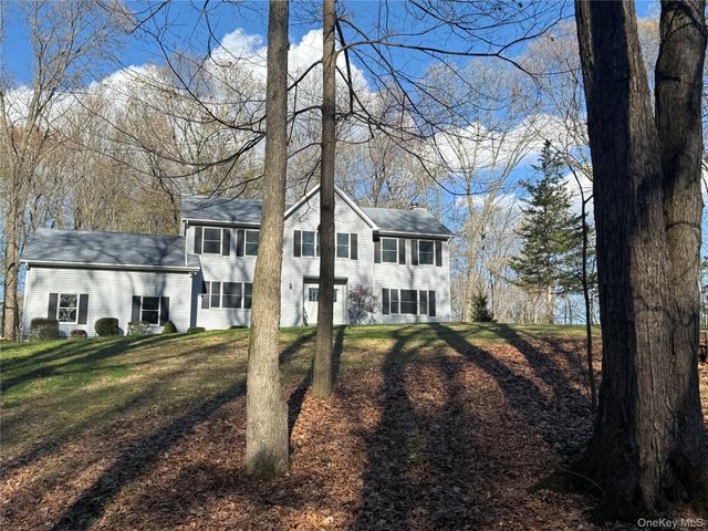 14 Indian Hill Road, Warwick, NY 10990