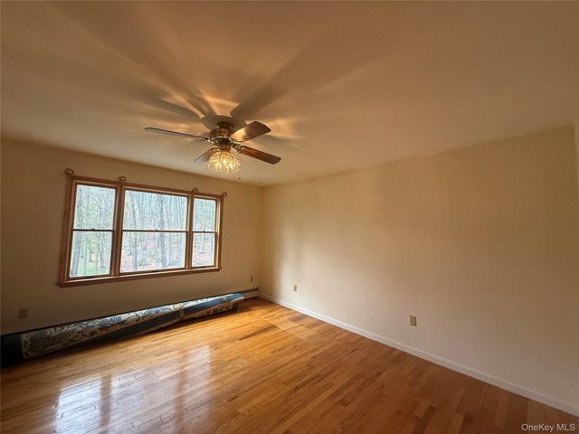 14 Indian Hill Road, Warwick, NY 10990
