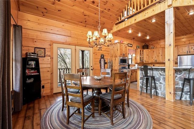 22365 N Log Cabin Drive, Sulphur Springs, AR 72768