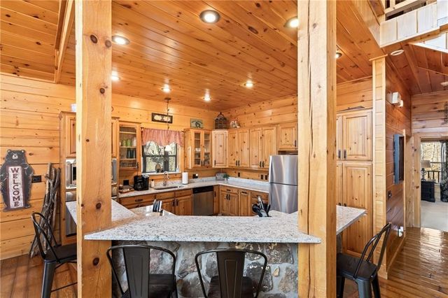 22365 N Log Cabin Drive, Sulphur Springs, AR 72768