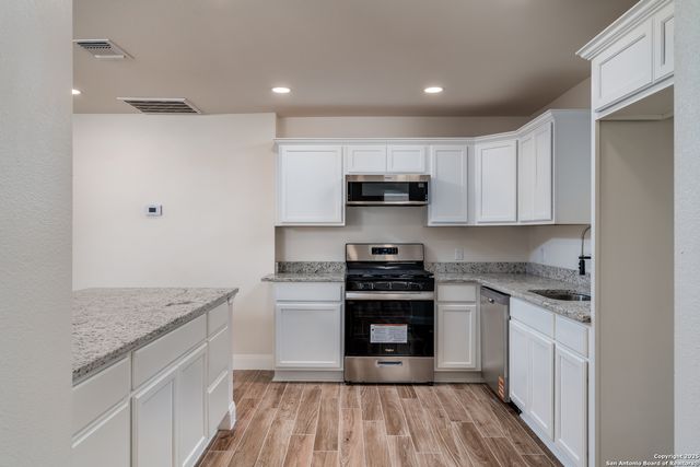 227 Burke Ave, San Antonio, TX 78225