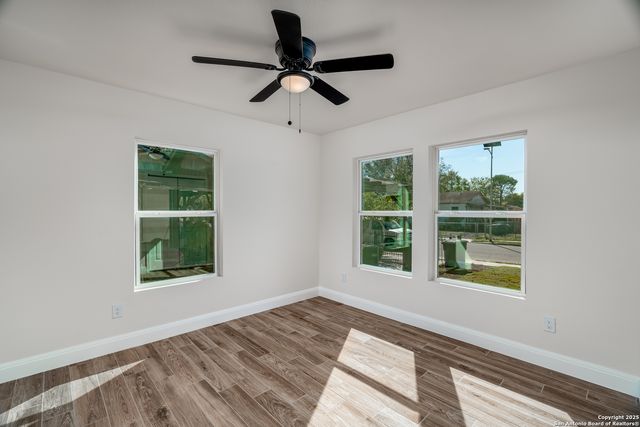 227 Burke Ave, San Antonio, TX 78225