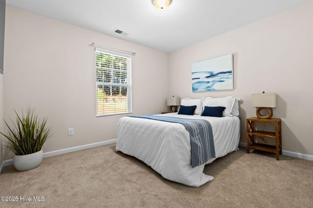 1316 N Fisher King Drive SE, Bolivia, NC 28422