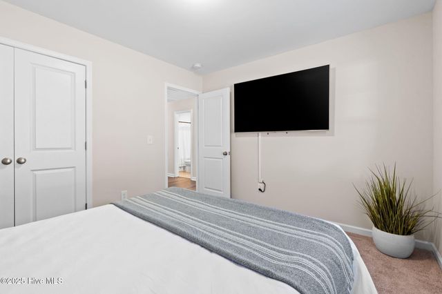 1316 N Fisher King Drive SE, Bolivia, NC 28422