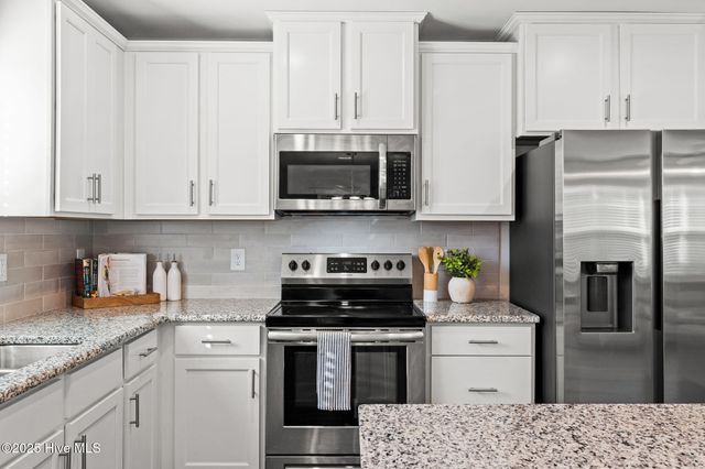 1316 N Fisher King Drive SE, Bolivia, NC 28422