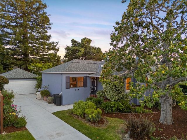 219 29th Avenue, San Mateo, CA 94403