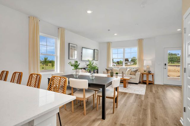 2304 Noble Lane, Yorkville, IL 60560