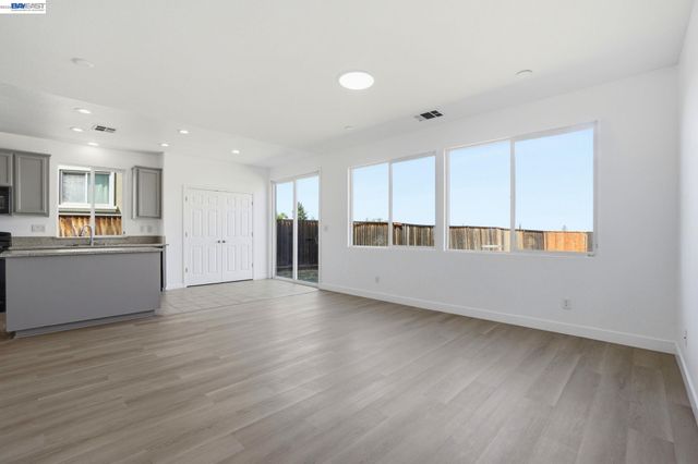 3805 Osprey Dr, Antioch, CA 94509