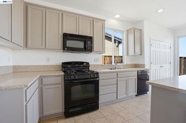 3805 Osprey Dr, Antioch, CA 94509