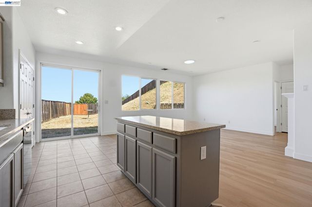 3805 Osprey Dr, Antioch, CA 94509