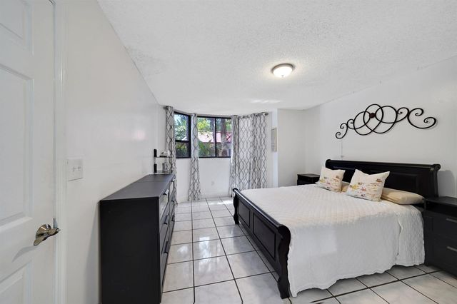 7451 NW 16th Street 108, Plantation, FL 33313