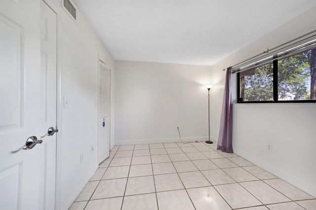 7451 NW 16th Street 108, Plantation, FL 33313