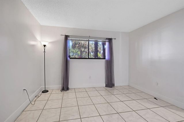 7451 NW 16th Street 108, Plantation, FL 33313