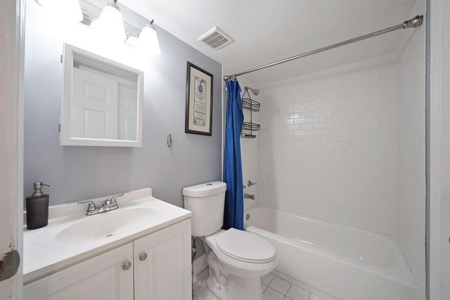7451 NW 16th Street 108, Plantation, FL 33313
