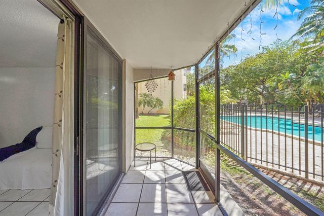 7451 NW 16th Street 108, Plantation, FL 33313