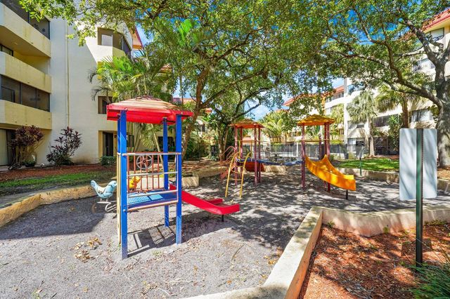 7451 NW 16th Street 108, Plantation, FL 33313