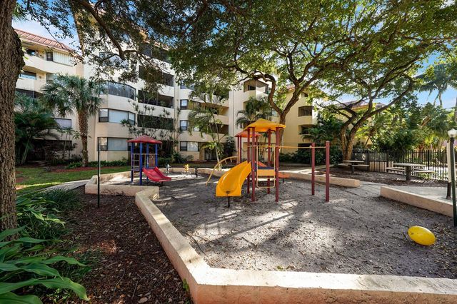 7451 NW 16th Street 108, Plantation, FL 33313