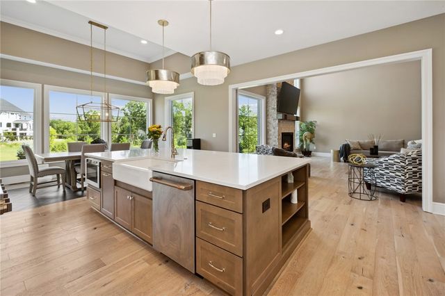 2002 Mallard Ln, Marshall, PA 15005