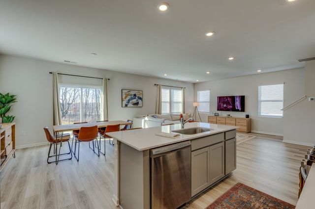 2356 Robert Gwynne Dr, Smyrna, TN 37167