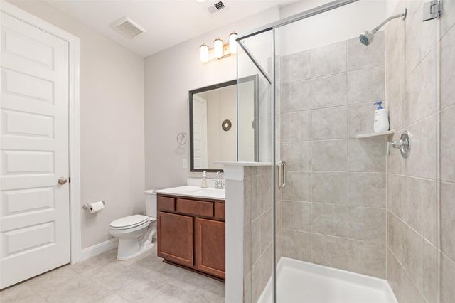 1984 Highland Meadows Drive, Pearland, TX 77089