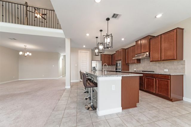 1984 Highland Meadows Drive, Pearland, TX 77089