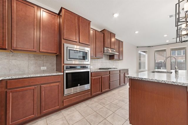 1984 Highland Meadows Drive, Pearland, TX 77089