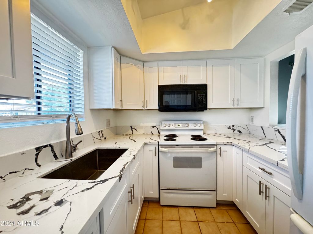 406 E Cullumber Avenue A, Gilbert, AZ 85234