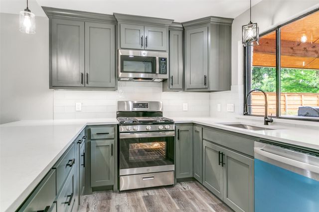 146 Edgewood Drive, Coppell, TX 75019