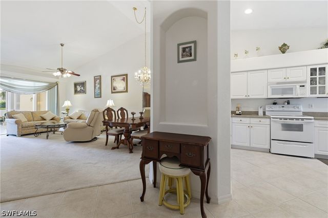 8024 SIVON WAY 905, Naples, FL 34119