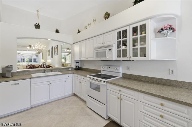 8024 SIVON WAY 905, Naples, FL 34119