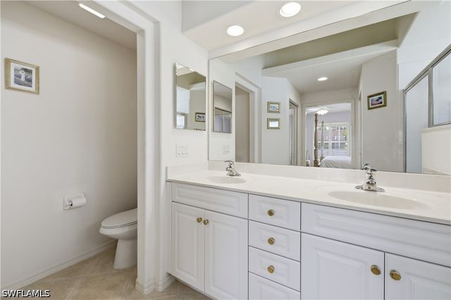 8024 SIVON WAY 905, Naples, FL 34119