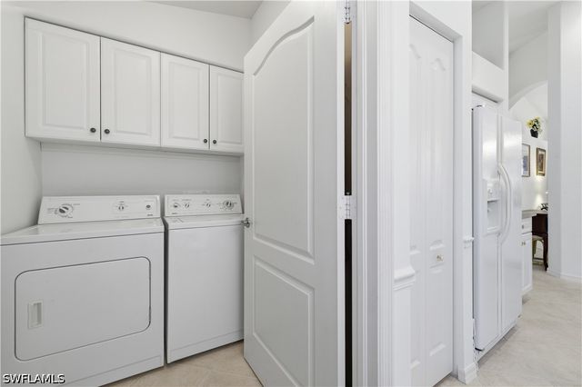 8024 SIVON WAY 905, Naples, FL 34119