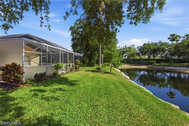 8024 SIVON WAY 905, Naples, FL 34119