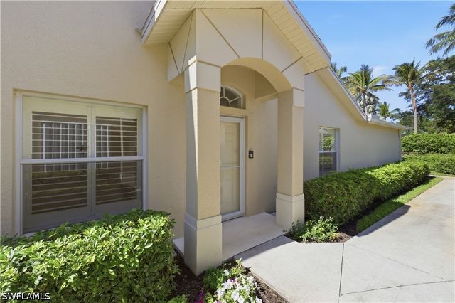 8024 SIVON WAY 905, Naples, FL 34119