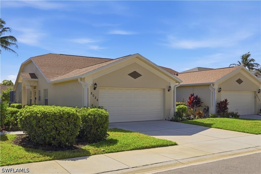 8024 SIVON WAY 905, Naples, FL 34119
