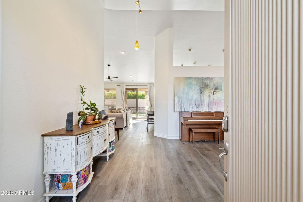 Image 1 of property listing at 6419 E PARADISE Lane, Scottsdale, AZ 85254