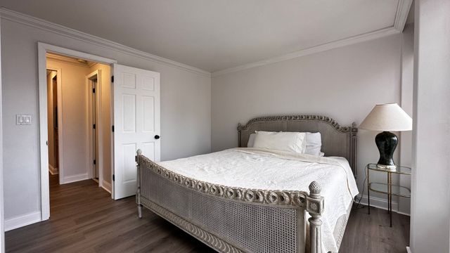 100 E Walton Street 27B, Chicago, IL 60611