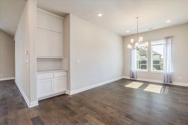 1533 Jay Wolf DR, Georgetown, TX 78628