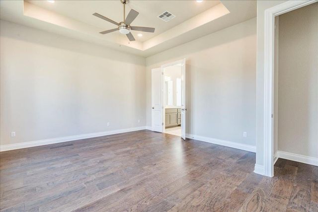 1533 Jay Wolf DR, Georgetown, TX 78628