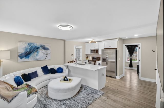 810 28th Ave, N, Nashville, TN 37208