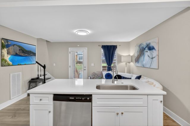 810 28th Ave, N, Nashville, TN 37208