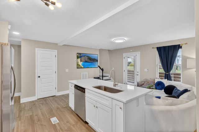 810 28th Ave, N, Nashville, TN 37208