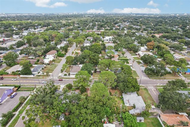 4216 W EUCLID AVENUE, Tampa, FL 33629