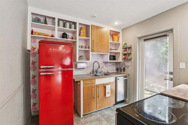 4216 W EUCLID AVENUE, Tampa, FL 33629