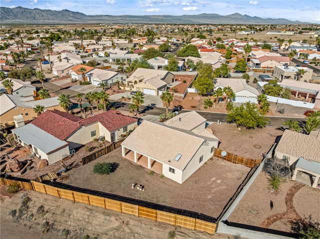 2348 E Parkside Drive, Mohave Valley, AZ 86440